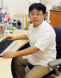 岡本一仁院長 岡本一仁院長
